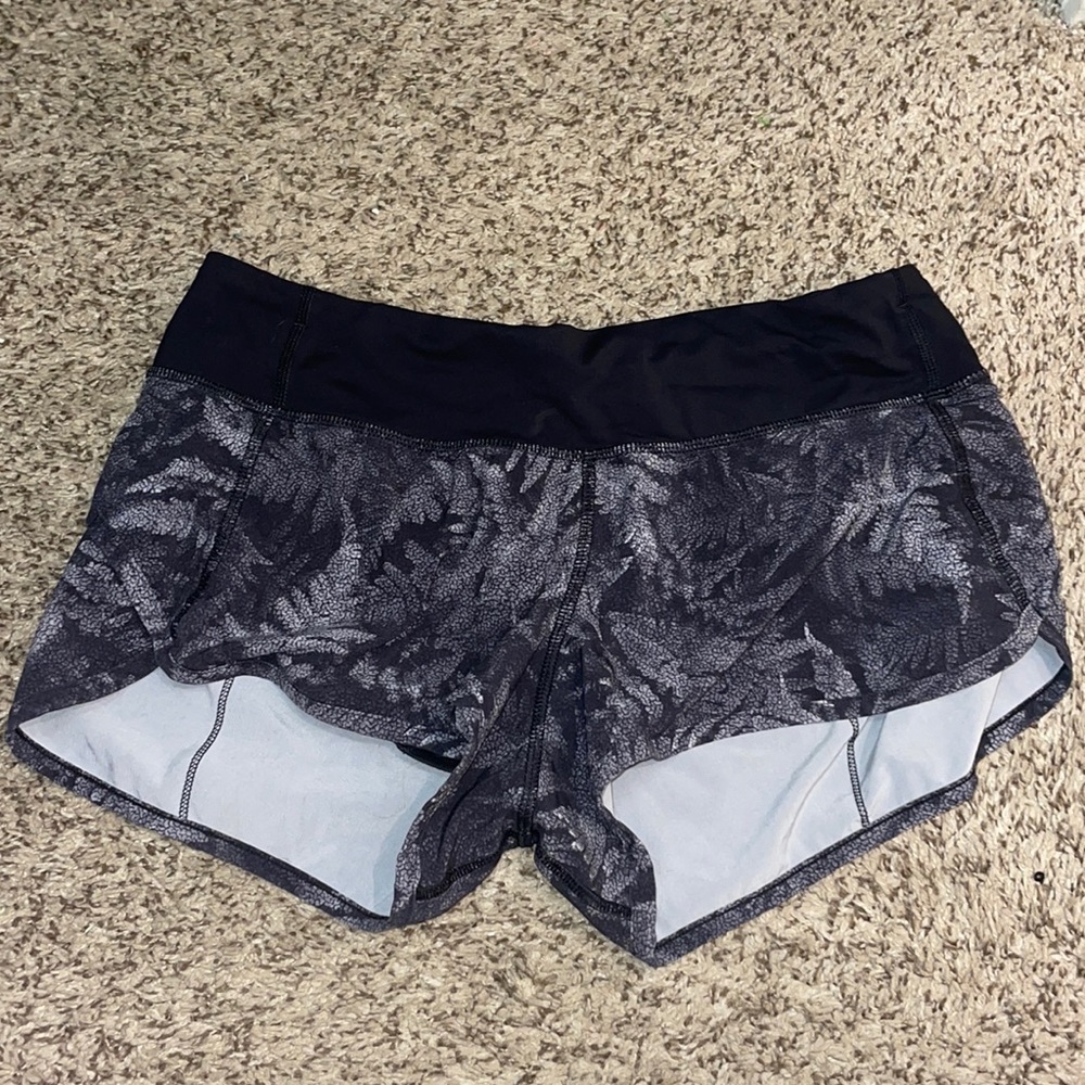 Lululemon Speed Up Shorts 2.5